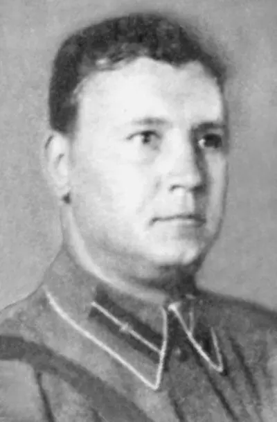 Иван Павлович Малкин 18991939 в 1919 г начальник агентуры 56 строевой - фото 47