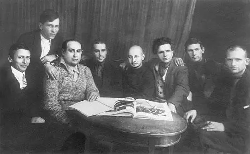 Члены Секретариата РАПП слева направо А П Селивановский М В Лузгин Б - фото 98