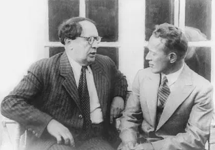 Алексей Толстой и Михаил Шолохов в Горках 1934 г Алексей Толстой Книга - фото 104