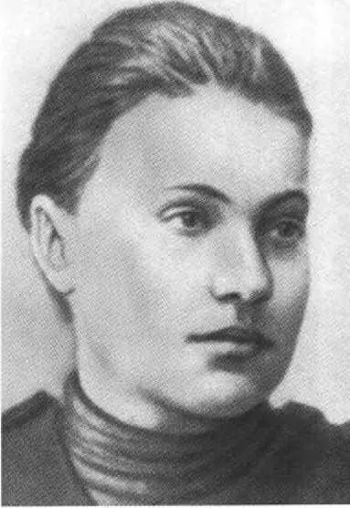 Жена Русанова Мария Петровна урожденная Булатова Русанов в годы учебы в - фото 10