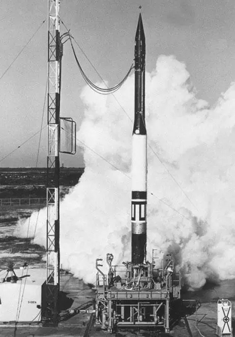Старт РН Vanguard 6 декабря 1957 г Америка в погоне за русскими Мир затаил - фото 63