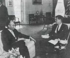 Вручение верительной грамоты президенту ДКеннеди Апрель 1962 года 1 ПЕРВЫЕ - фото 2