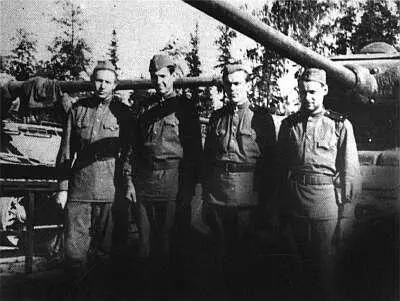 Курсант Ельцин второй слева на военных сборах Тренер женской волейбольной - фото 7