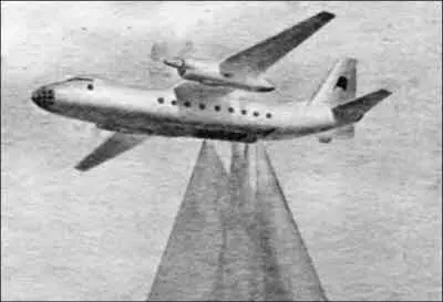 Аэрофотосъемочный самолет Ан24ФК В 1965 г был закончен эскизный проект и с - фото 81