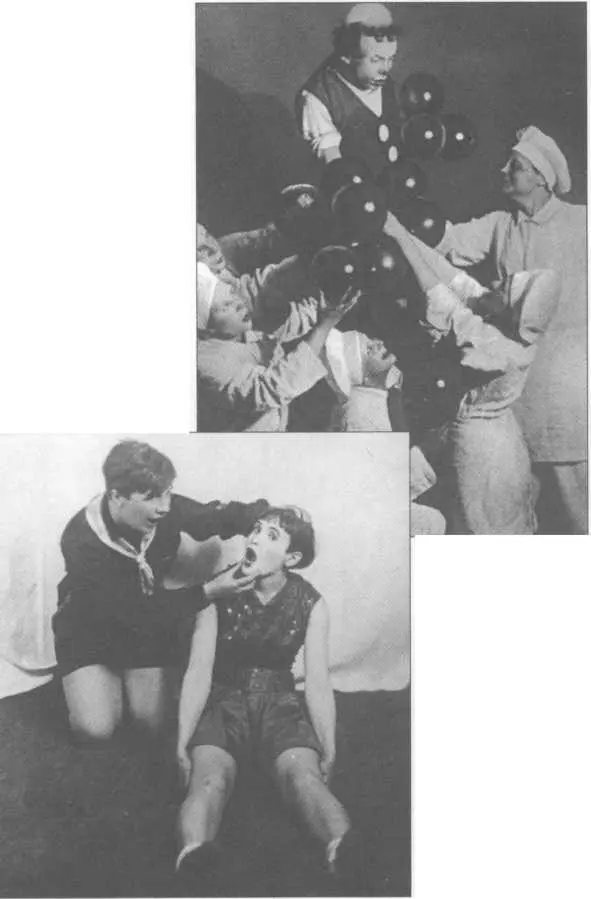 Анна Никритина в роли Суок в спектакле БДТ Три толстяка Ленинград 1930 - фото 13