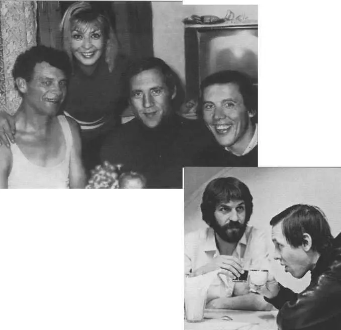 С Ниной Шацкой и Владимиром Высоцким в гостях у Владимира Фомина АлмаАта - фото 17