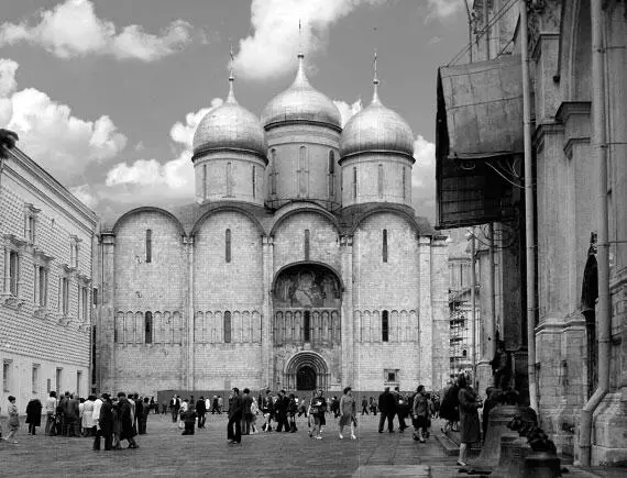 Успенский собор Московского Кремля Одних знают все других лишь большие - фото 74