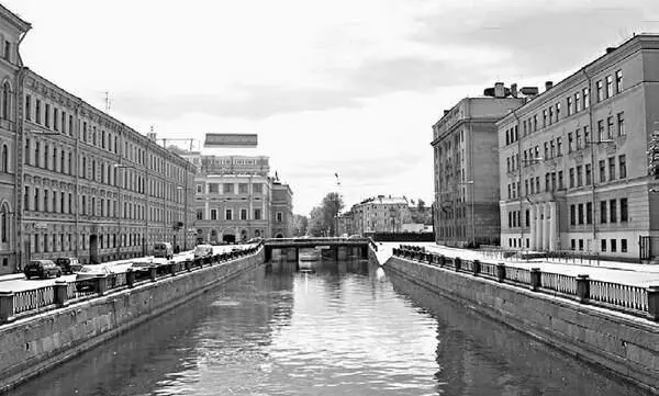 Жилой массив справа возведенный на фундаменте Литовского замка 2006 г - фото 105