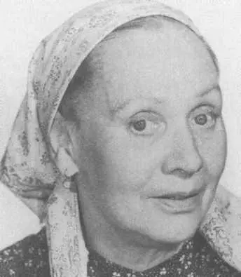 Я никогда не скрывала свои года не боялась возрастных ролей могла играть - фото 36