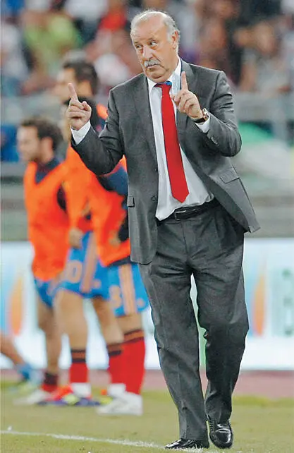 Винсенте Дель Боске выигравший в качестве тренера чемпионат мира две Лиги - фото 22