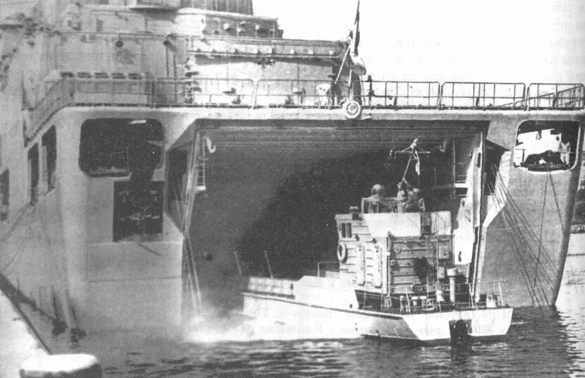 Катер пр 1176 входит в доккамеру БДК пр 1174 Десантный катер или десантный - фото 51