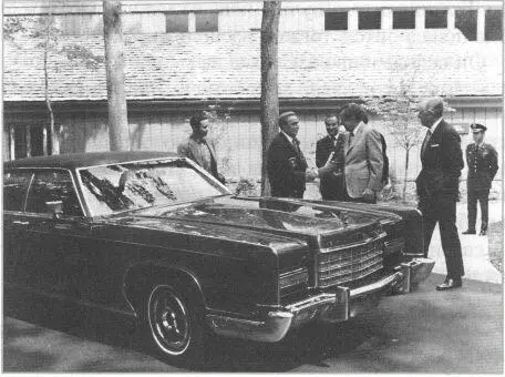Линкольн в подарок КемпДэвид июнь 1973 года Когда сделав круг мы - фото 62