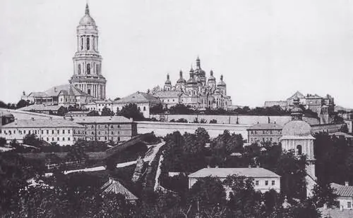 КиевоПечерская лавра Софиевский собор Киев СвятоУспенский собор - фото 49