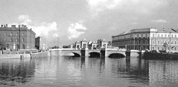 СтароКалинкин мост Фото 1989 г Квартира Пушкиных располагалась во втором - фото 5