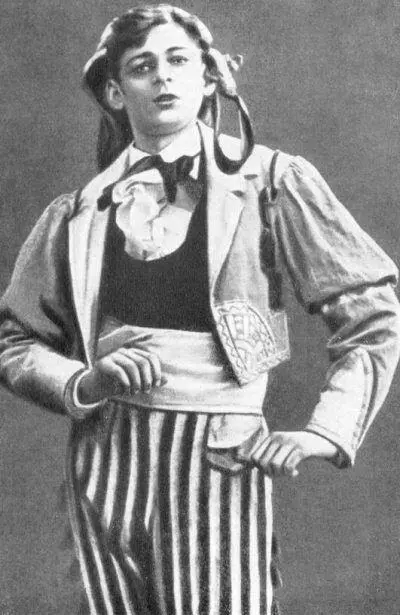 Н Черкасов учащийся балетной школы АФ Кларка Фото 1920 г Уже в первых - фото 181