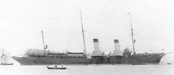 Алмаз после Цусимского боя на рейде Владивостока Фото Май 1905 г Во - фото 241