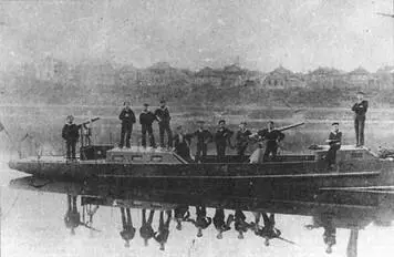 Бронекатер колчаковской флотилии 76мм пушка обр 1902 г на тумбе Пермского - фото 102
