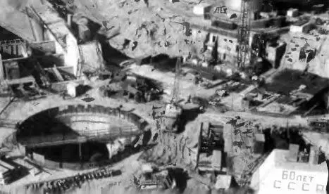 Строительство новой стартовой площадки 1977 г Главный строитель Байконура - фото 26