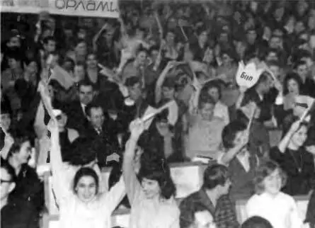 На городском КВН Симпатии зрителей на стороне команды НИР Февраль 1967 г - фото 54