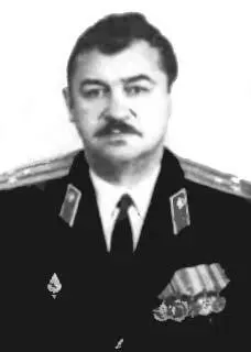 Полковник медицинской службы Служил на полигоне Байконур в 19621977 гг В - фото 166