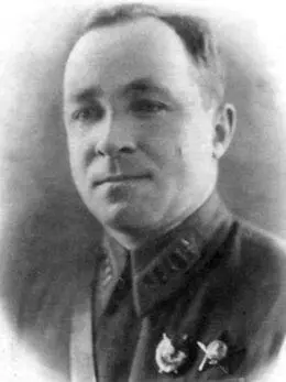 Командир 88го батальона аэродромного обслуживания полковник Б И Литвинов - фото 15
