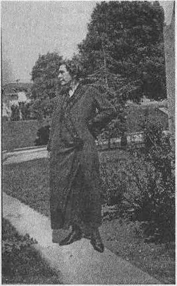 Элизабет Митчелл в МичиганСити в 1925 году когда она еще не стала моей - фото 4