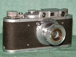 Хотя с точки зрения механики оптики и кинематики работы фотоаппараты Зоркий - фото 206