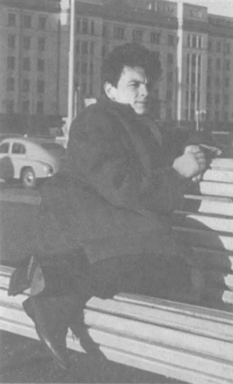 Брат и сестра Андрей и Марина Такие похожие и такие разные Апрель 1961 - фото 2