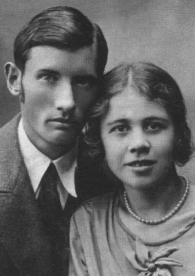 Орест Николаевич Высотский младший сын поэта с первой женой 1930е гг - фото 80