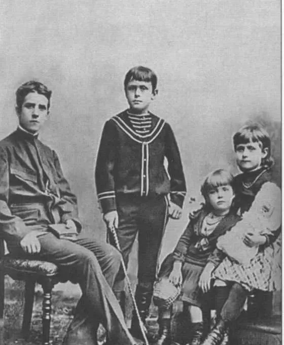 Братья и сестры Генрих Томас Юлия Карла Родители Томаса Юлия Манн и - фото 2