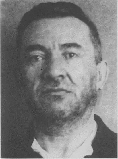 Илья Маркович Василевский псевдоним НеБуква1937 Фото из следственного дела - фото 86