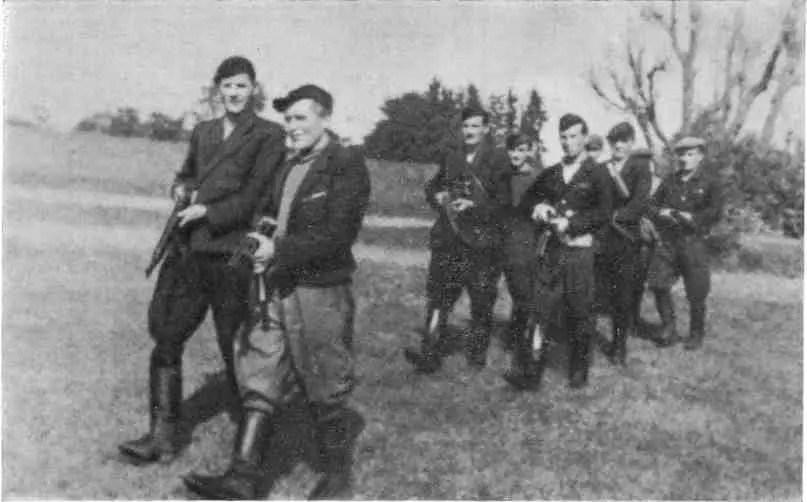 Бойцы польского партизанского отряда им Варыньского В гостях у Новаков - фото 21