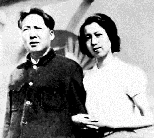 Мао Цзэдун и Цзян Цин Фото 1930х годов Два года спустя КПК примкнула к - фото 84