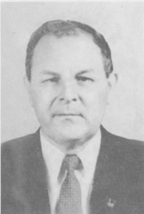 А Н Чуркин 1963 г И Е Рязанов 1965 г С Ф Медунов 1970 г - фото 9