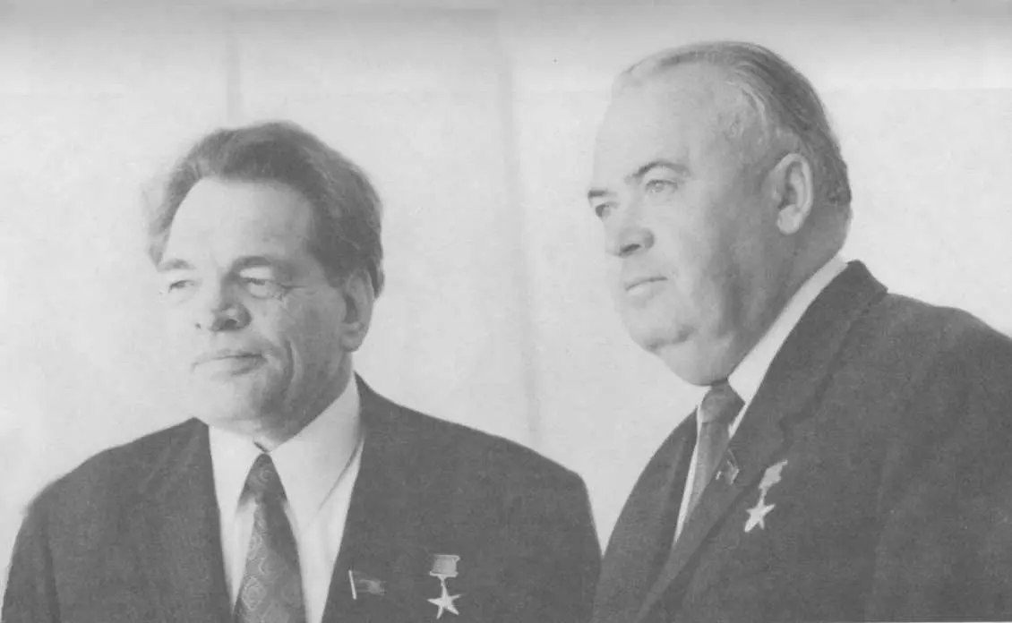 Приём на адыгейской земле 1969 г М С Горбачёв Г С Золотухин С Ф - фото 32