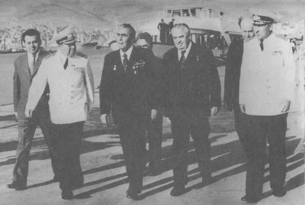 Фидель Кастро с делегацией Кубани на XXV съезде КПСС 1976 г О А - фото 47