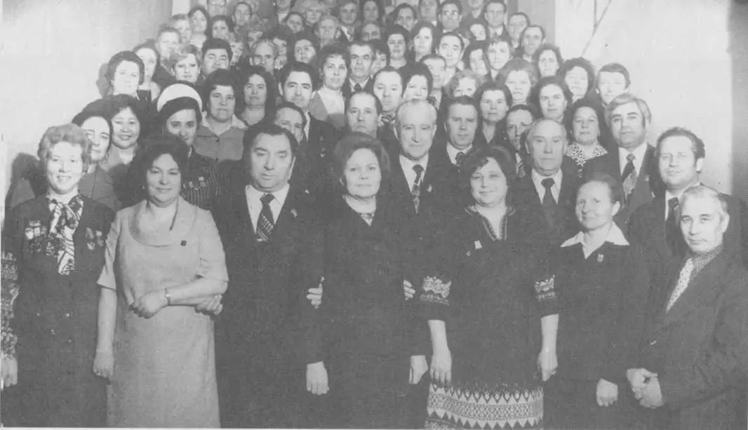 Композитор Г М Плотниченко Кубанские писатели А В Стрыгин и В Т - фото 56