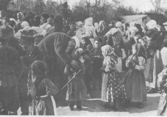 Л Н Толстой с крестьянскими детьми Ясная Поляна 1909 г Фото В Г - фото 7