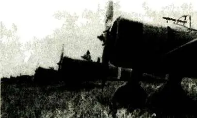 Японские истребители Ki27 перед боевым вылетом Лобовая атака с ближней - фото 70