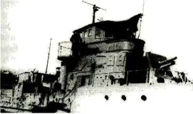 Трофейный японский бронекатер Датун В четырех километрах выше места боя такая - фото 167