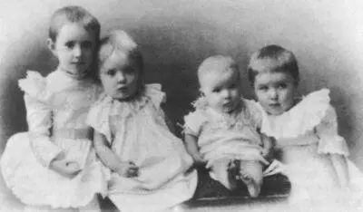 Дети В В Розанова Таня с Варей и Вася с Верой 1902 г Семья Розановых - фото 35