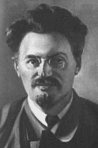 Лев Троцкий Николай Бухарин В кабинете Горького на его вилле в Соррен - фото 25