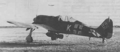 FW 190G3 на полевом аэродроме август 1943 г FW 190 на советскогерманском - фото 102