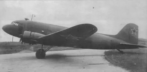 Грузовой Ли2Т выпущенный в июле 1945 г Ли2Т на аэродроме в Мукдене - фото 109