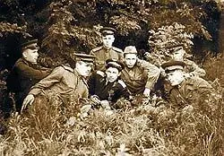 Гоп чукбаранчук Мои родители всю жизнь переезжали с места на место хотя - фото 36