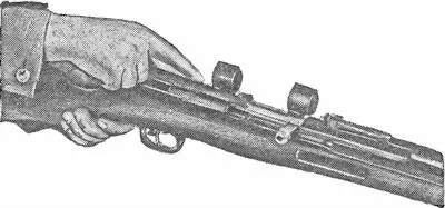 Рис 54Отделение крышки коробки от коробки Рис 55Вынимание затвора в - фото 52