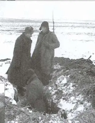На Крымском фронте Конец зимы 1942 г В минуту затишья На конверте в ко - фото 16
