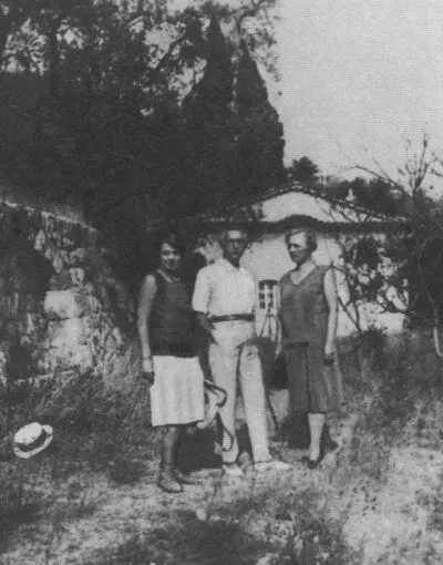 Г Н Кузнецова И А Бунин В Н Бунина Грасс август 1927 г Грасс - фото 39