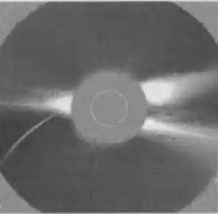 Рис 424 Окрестности Солнца сфотографированные с борта космической - фото 101