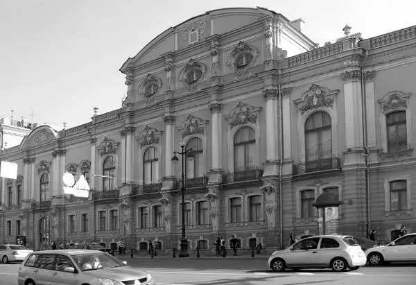 Фасад на Невский проспект двойника Строгоновского дома На парадном этаже - фото 113